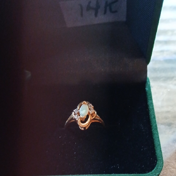 Jewelry - Vintage Opal Ring With Diamonds 2.7g 14K Gold, Size 7
